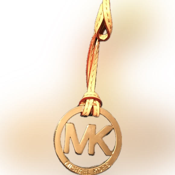Michael Kors MK Charm Hang Tag Gold Tone Keychain Key Fob Charm - Picture 1 of 4